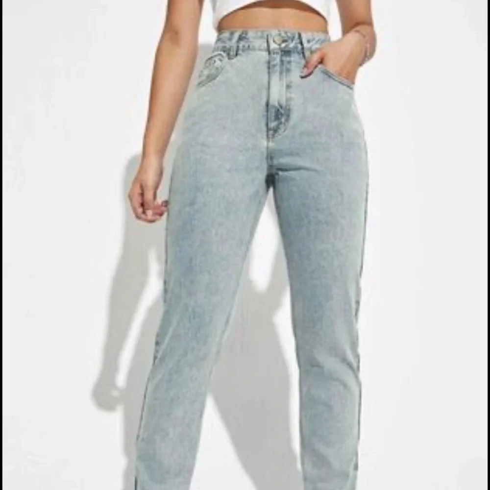 SHEIN Mom Jeans BNWOT - Picture 5 of 5